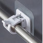 📢📢 JETZT 50 % RABATT!! ⏰ Bohrfreier Gardinenstangenhalter – mit verstellbarem Klemmmechanismus & rückstandsfreier Klebetechnologie, ideal für Mietwohnungen & empfindliche Oberflächen (Fliesen, Holz, Glas) 🔧